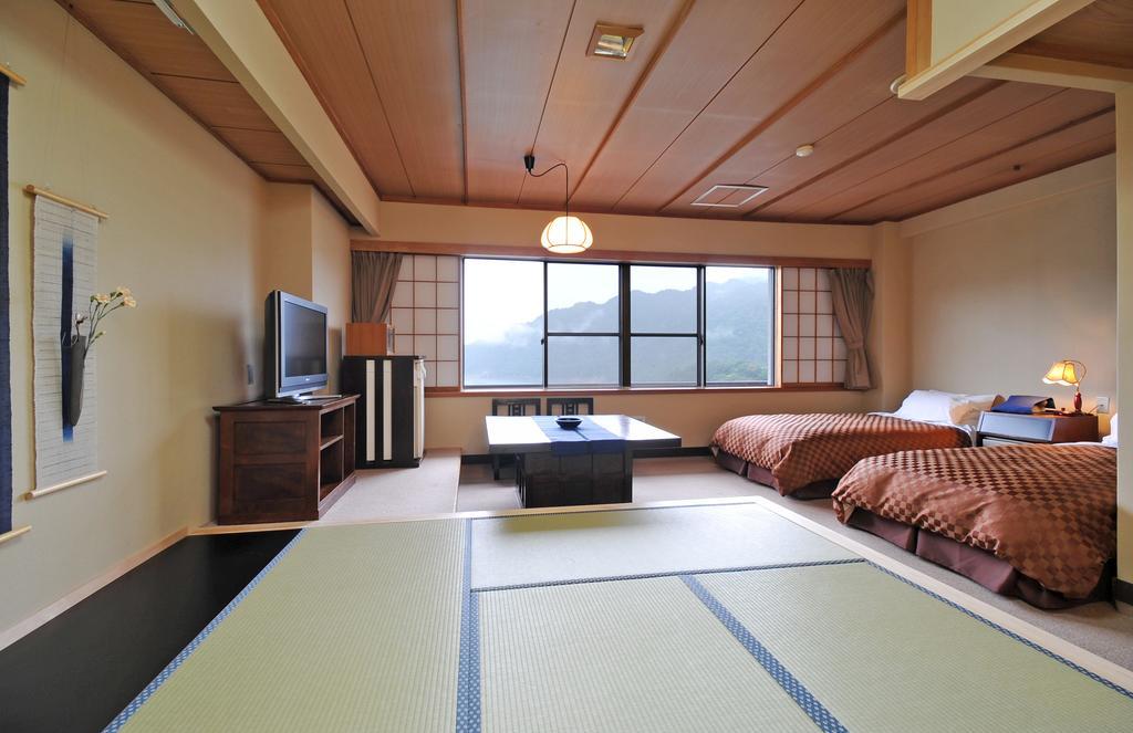 Sarugakyo Hotel Minakami Bagian luar foto