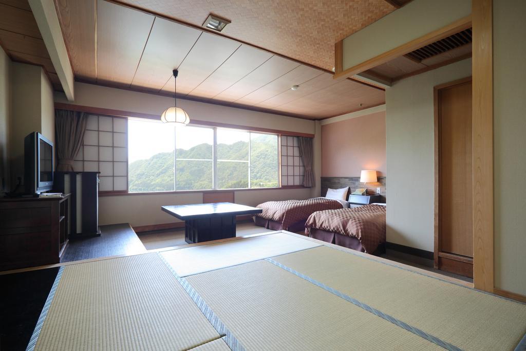 Sarugakyo Hotel Minakami Bagian luar foto